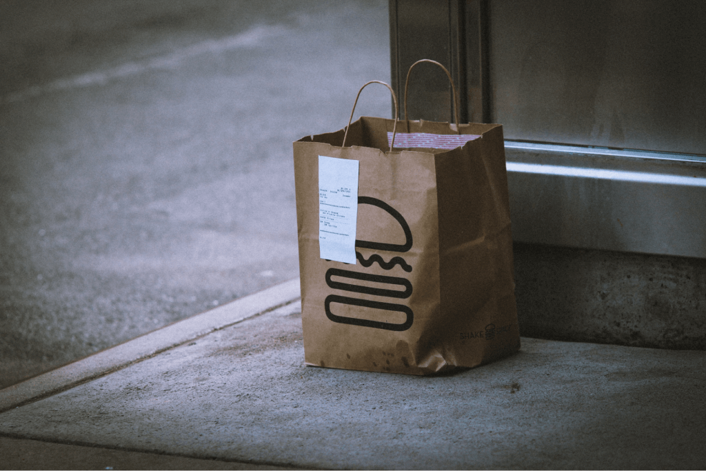 last mile delivery for restaurants - curbside and takeaway