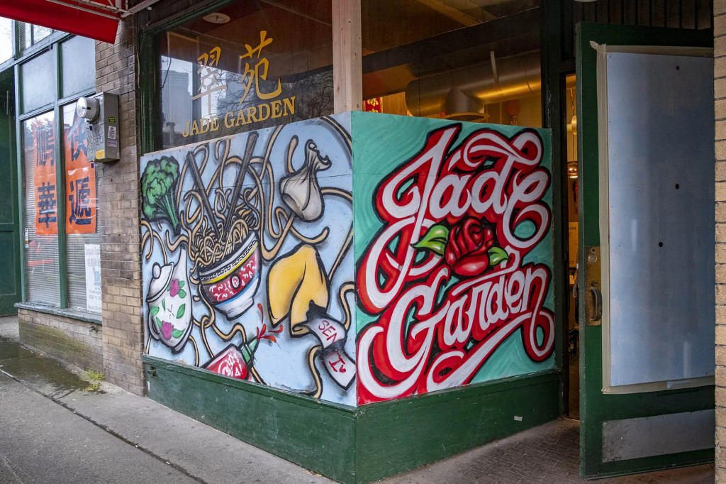 best restaurant guerrilla marketing ideas - graffiti