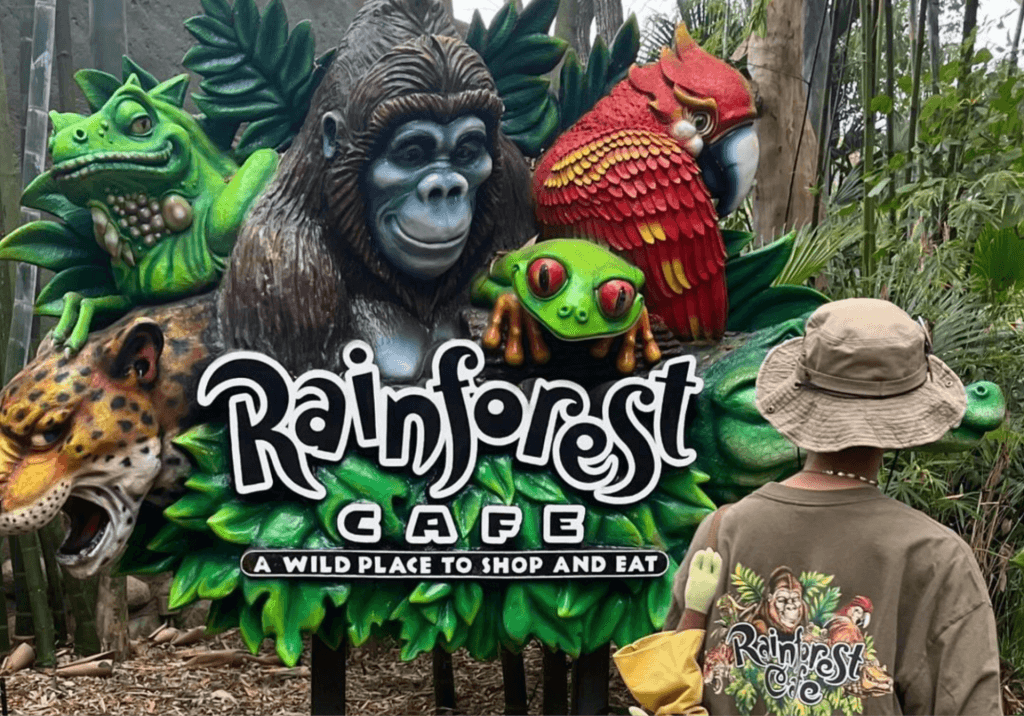 how to increase customer loyalty in a restaurant? Rainforest cafe Example